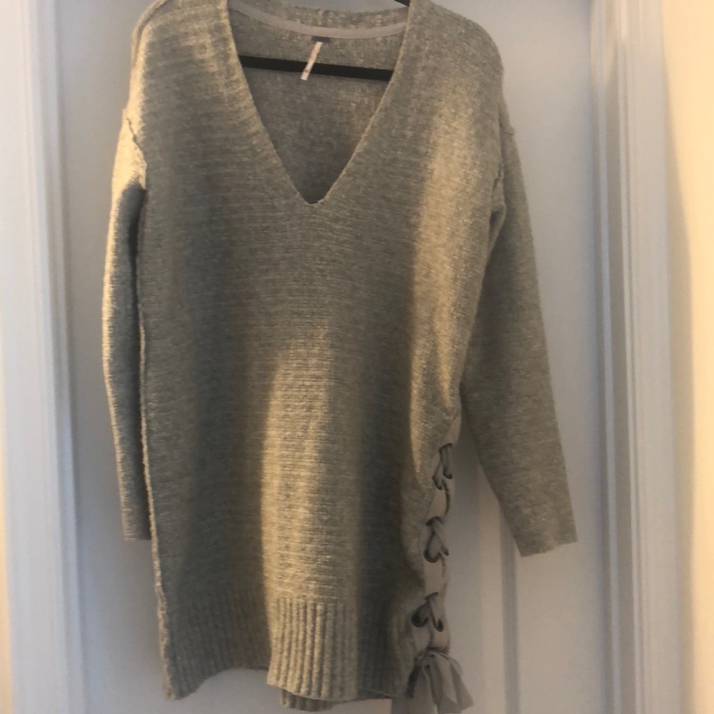 Free people tunic sweater lace sides never worn xs